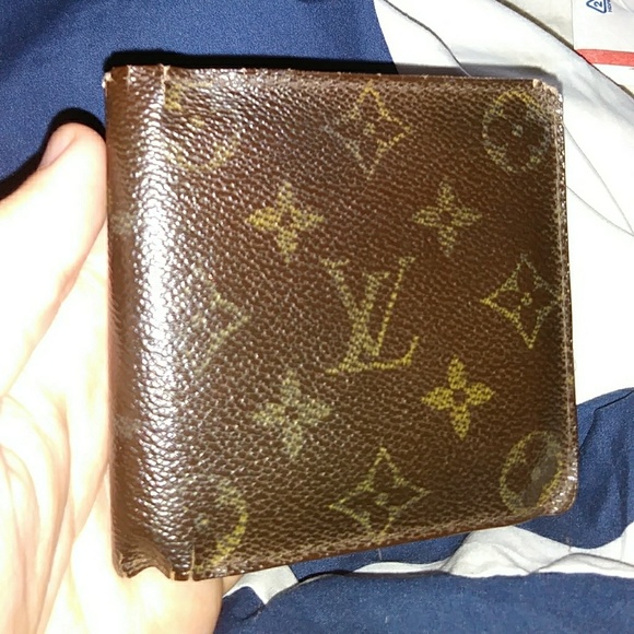 Louis Vuitton Other - GUC Authentic LOUIS VUITTON vintage "marco" wallet